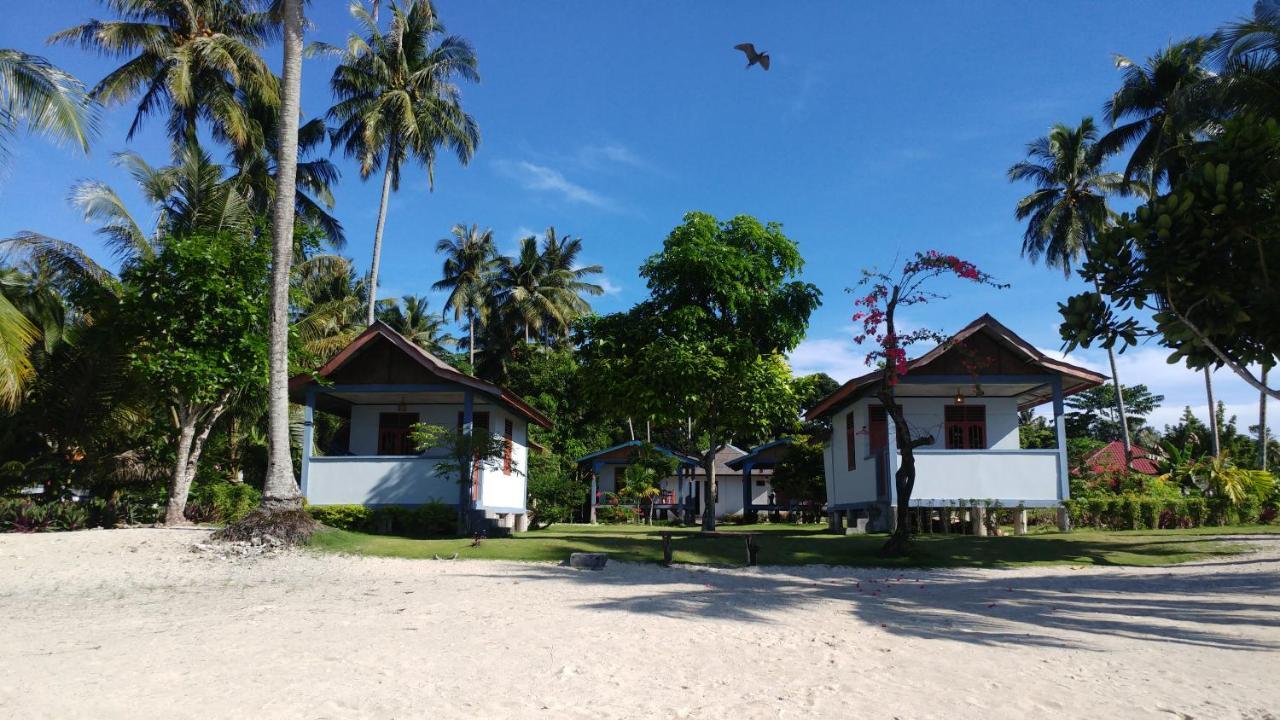 New Raya - Nias Beach Bungalows Lagudri Exterior photo
